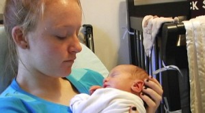 Teen mother - The teen birth rate continues to fall in the U.S. but not in parts of Memphis.