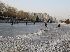 If you weren't sure how to charm a classy lady, you'll have no problems now. Ice skating is a classic!