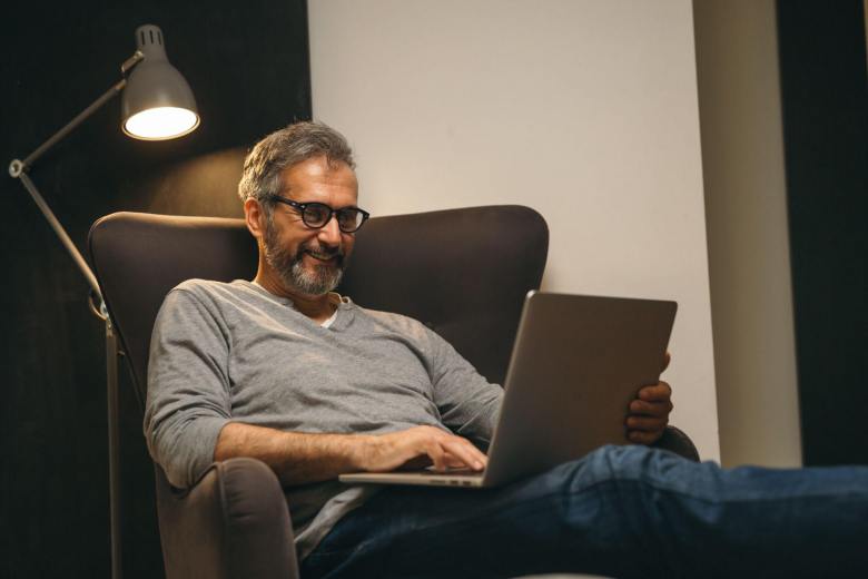 man researching whether porn can cause ED