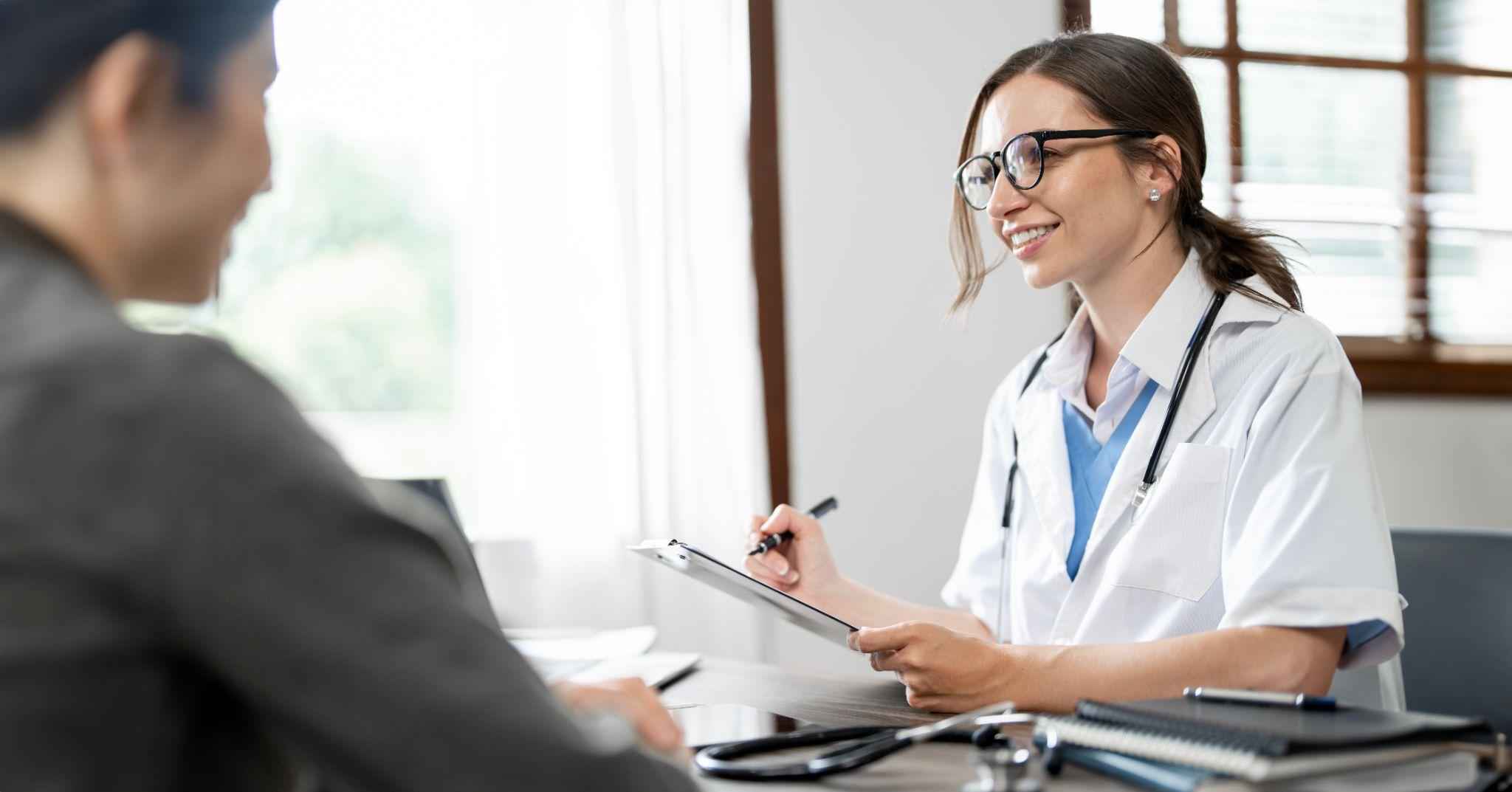 doctor prescribing meds for ED